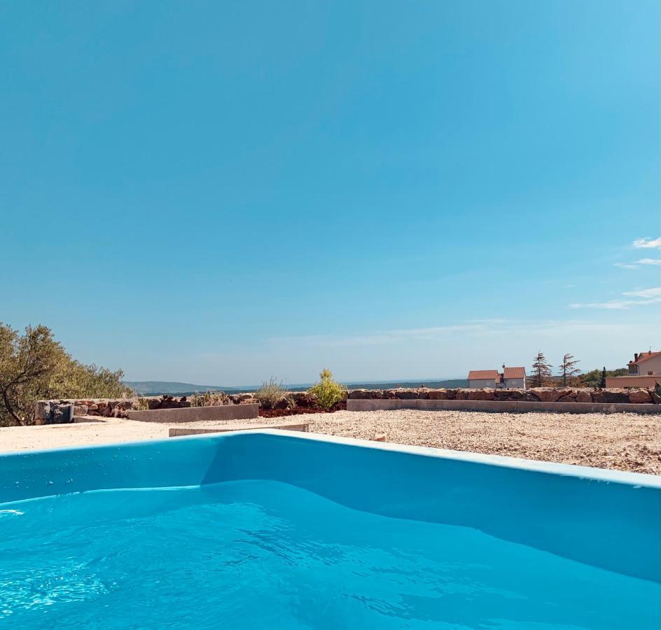 Lili Apartments, Sv Dunata 18 Kornic Bagian luar foto