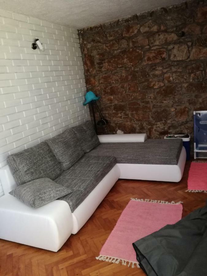 Lili Apartments, Sv Dunata 18 Kornic Bagian luar foto